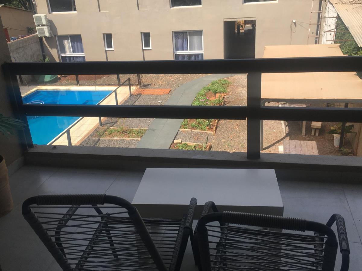 Los Lirios Apart & Suite Puerto Iguazu Ngoại thất bức ảnh
