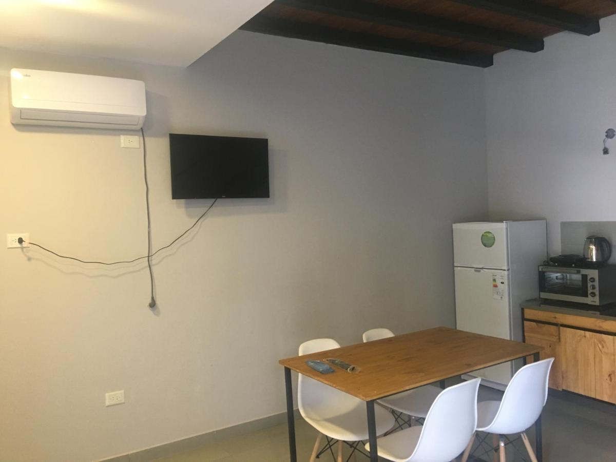 Los Lirios Apart & Suite Puerto Iguazu Ngoại thất bức ảnh