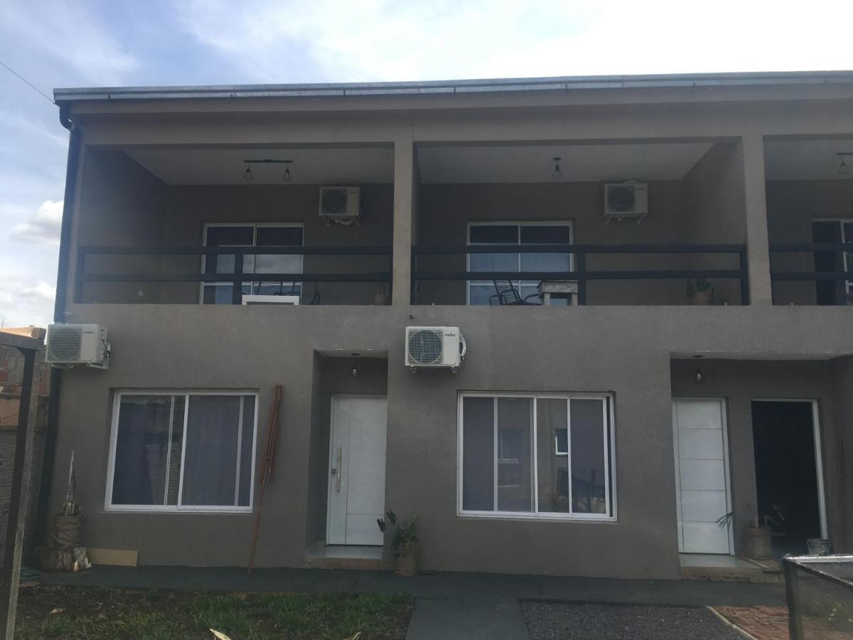 Los Lirios Apart & Suite Puerto Iguazu Ngoại thất bức ảnh