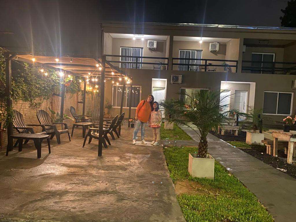 Los Lirios Apart & Suite Puerto Iguazu Ngoại thất bức ảnh